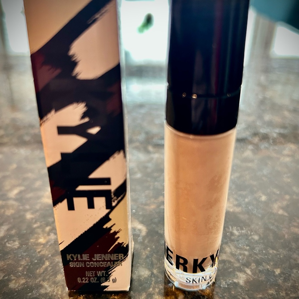 New | Kylie Jenner Skin Concealer | Hickory